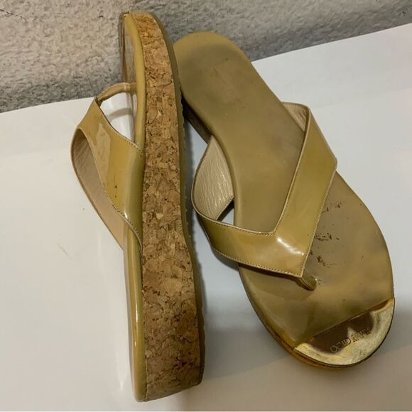 JIMMY CHOO AUTH $699 Women Beige Patent Leather Pence Thong Wedge Sandals Sz 37 - Picture 7 of 12